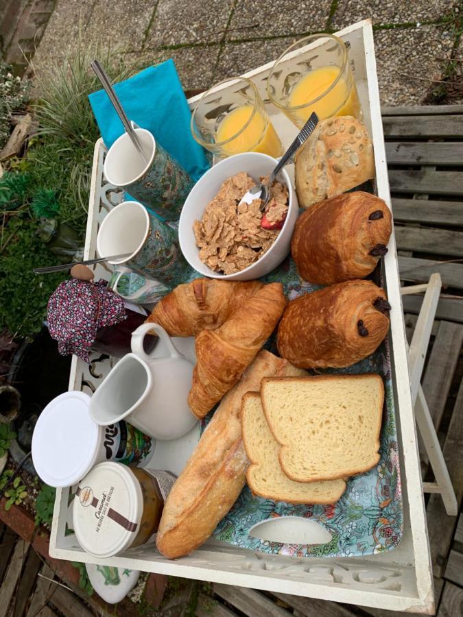 Dom'S Garden Bed & Breakfast Livarot-Pays-d'Auge Exterior foto